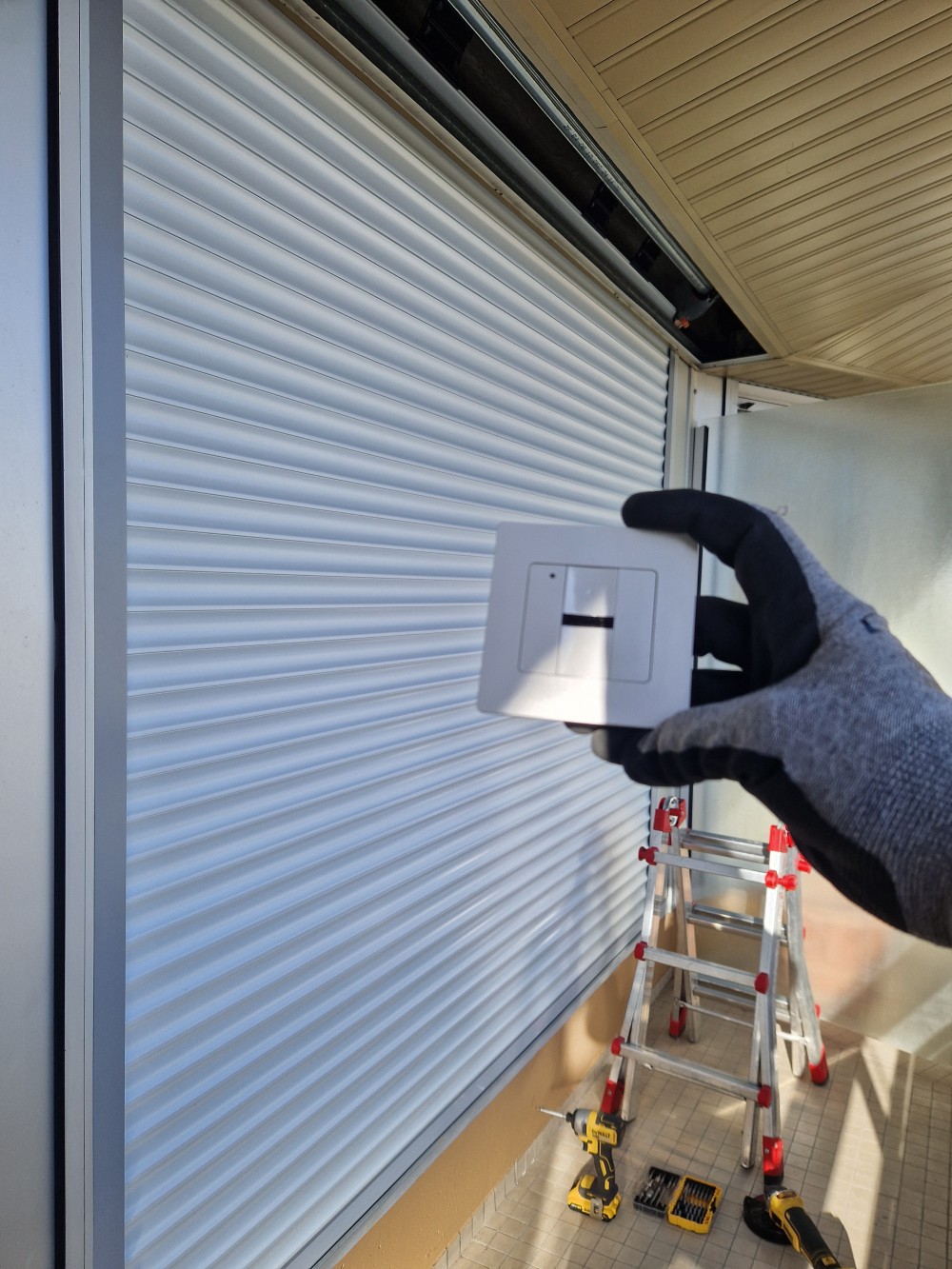 technicien Poly Stores reparation volet roulant Issy-les-Moulineaux 92130